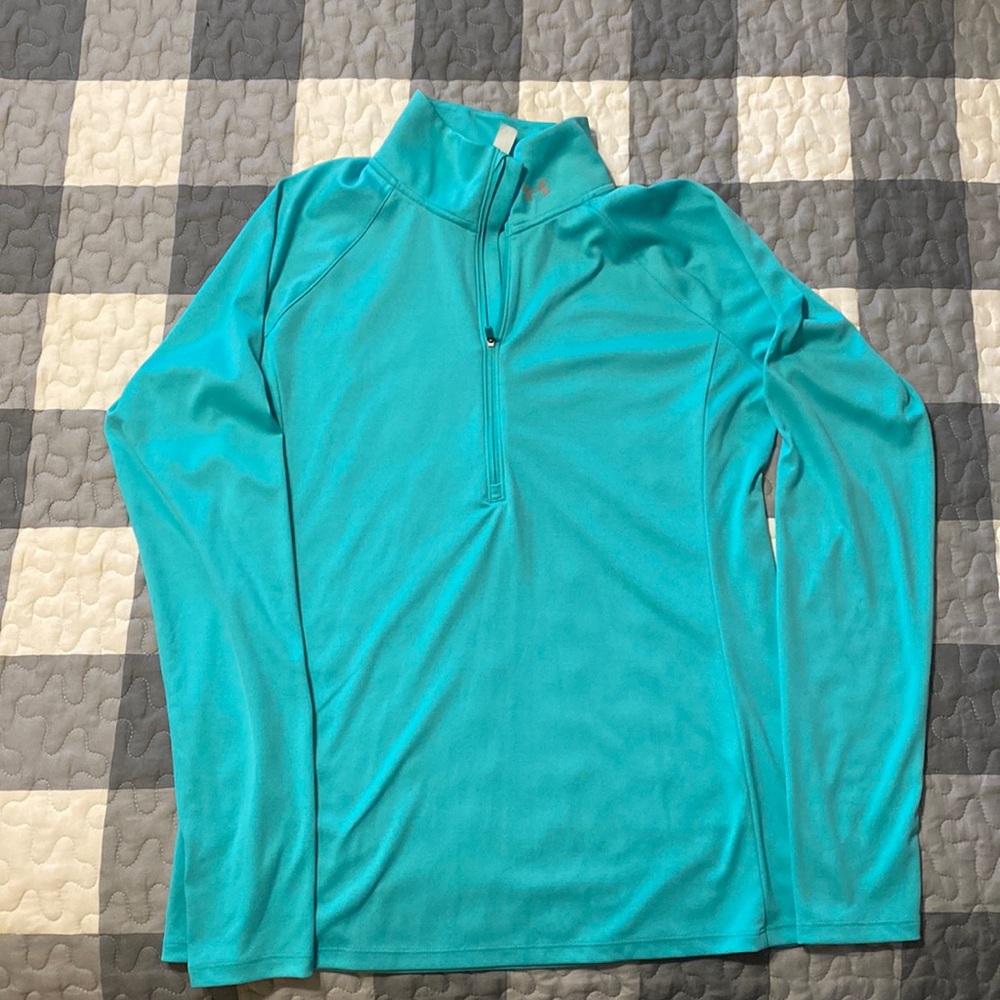 Teal Under Armour heat gear 1/4 zip. Size large.